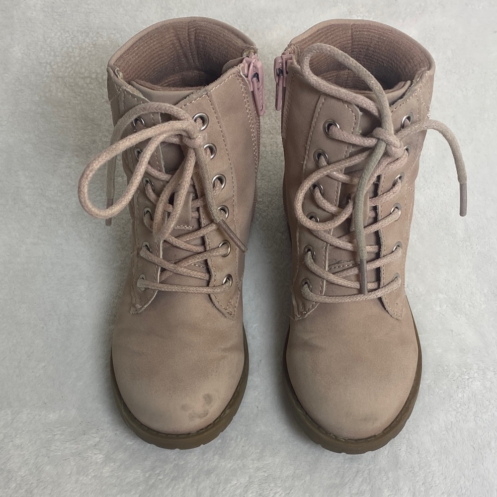 The Children's Place Girls Lace-Up Ankle Boots in Dusty Pink Size 11